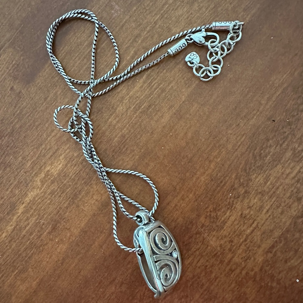 London Groove Badge Clip Necklace.